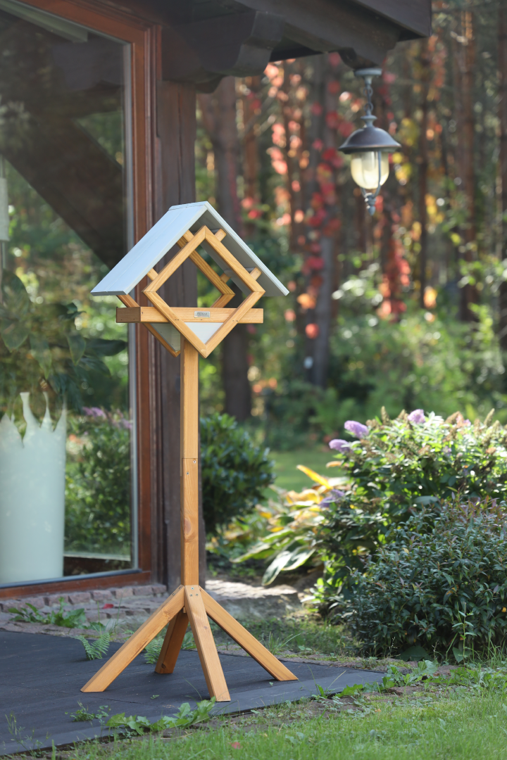 Vogelhaus aus Kiefer, grau / holzfarben